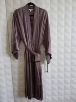 AUTOGRAPH SILKY SATIN FULL LENGTH DRESSING GOWN. XL. NWT