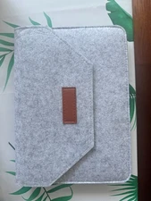 11 Inch Felt Laptop/Tablet Case with Multiple Compartments for Storage Gray