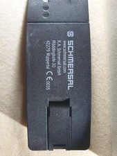 SICHERHEITSZUHALTNG SCHMERSAL AZM 200 STI-T-1...