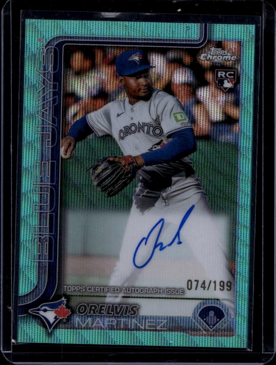 Orelvis Martinez 2025 Topps Chrome Toronto Blue Jays /199 Rookie Auto Aqua Wave