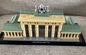 LEGO Architecture Brandenburg Gate 21011 Complete Set Box Manual 362pcs 12+