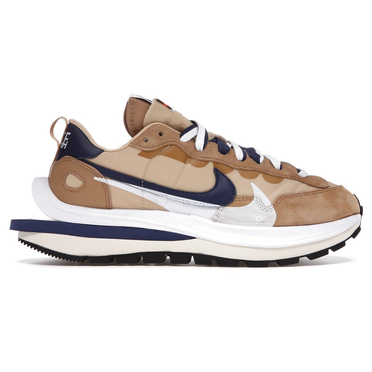 nike sacai heel
