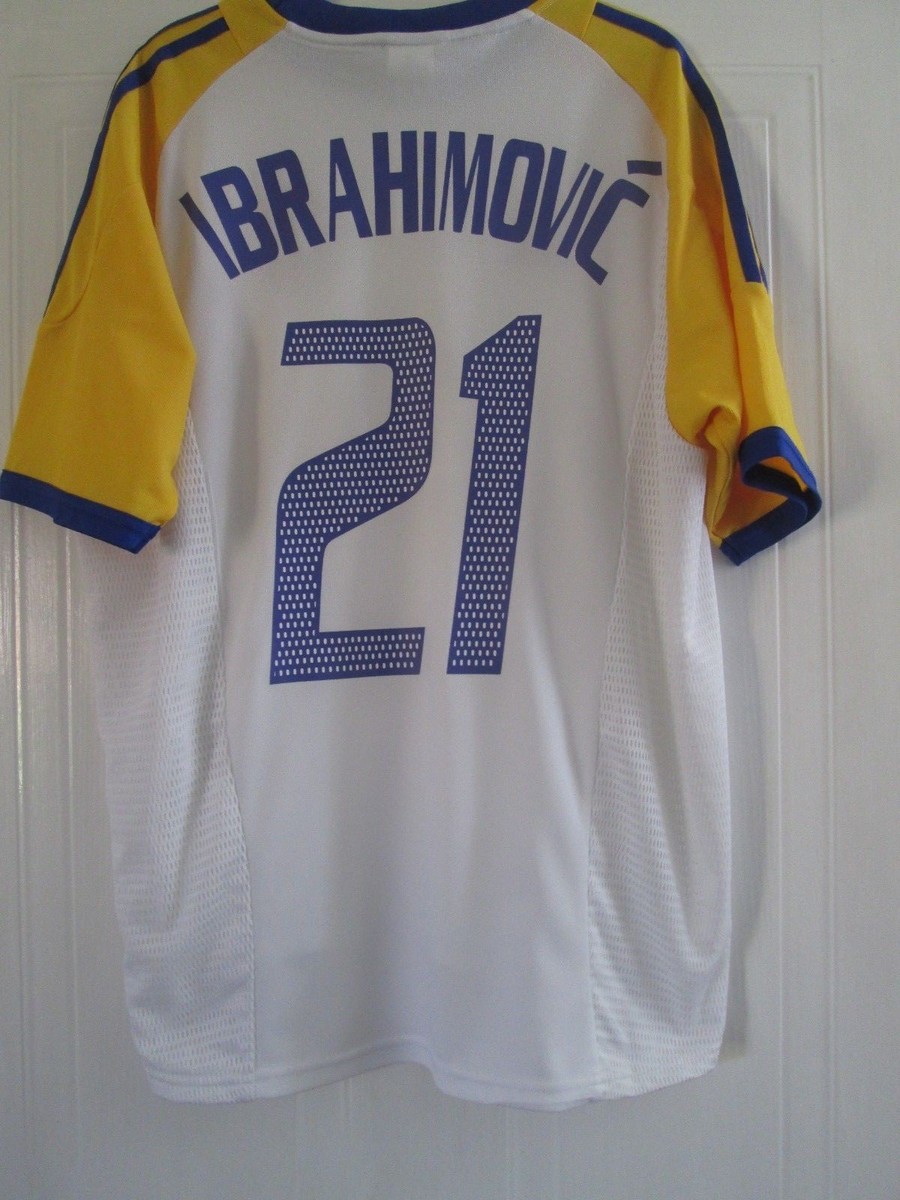 Sweden 2002-2004 Ibrahimovic 21 Away Football Shirt Size Large