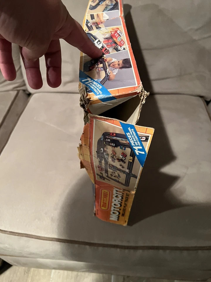 Vintage 1987 Matchbox Motorcity Deluxe Play Track Set RARE - Image 4 of 4