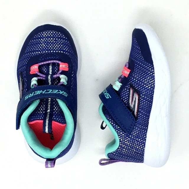 skechers go run 2 pink