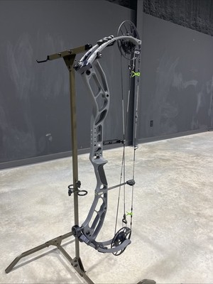 PSE Evolve 33- Gray- 26''-31.5'' 70lbs RH