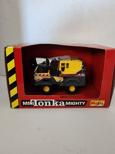 Mini Tonka Mighty Backhoe Series 1 Diecast Metal Maisto New In Box 1998 - Picture 2 of 6