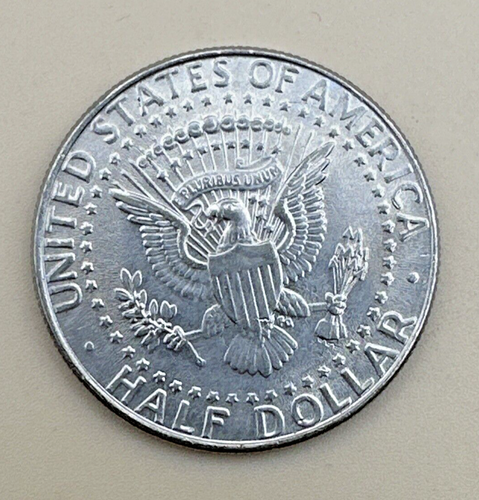 1991 P & D Kennedy Half Dollar Set (2 coins) AVE CIRCULATED - Picture 4 of 6