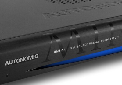 Autonomer MMS-5A Media Server mit Rackmount Ears, Netzteil