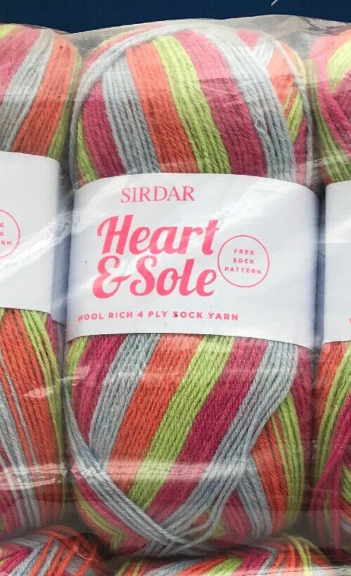 SAOLA Calza filato Sirdar cuore e suola lana ricca 4 strati 100g tonalità 102 Kiss Chase