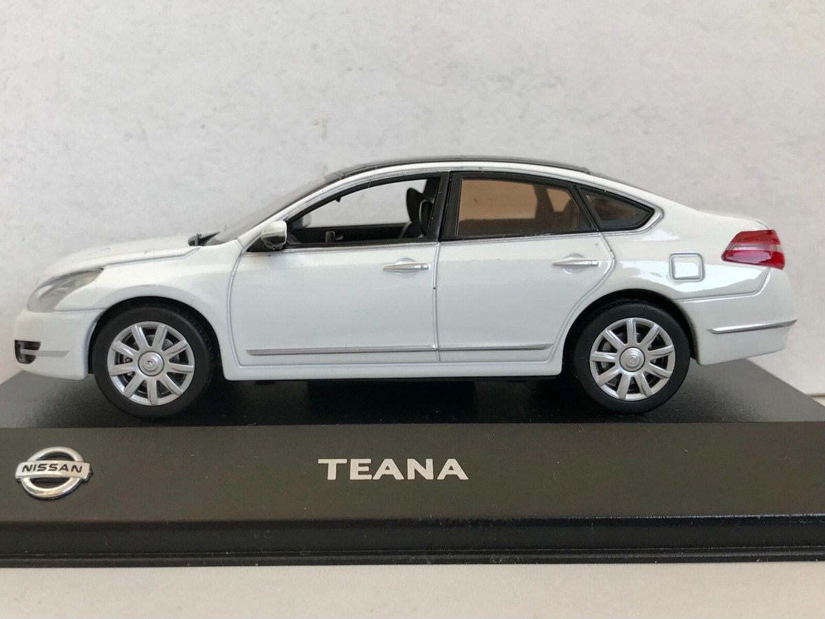 WIT'S 日産 ティアナ アクシス 1/43 NISSAN TEANAレア WIT'S 日産 ティアナ アクシス 1/43 NISSAN TEANAレア - メルカリ