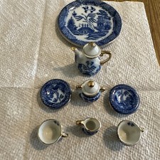 Vintage Miniature Ceramic Tea Set  10 pcs BLUE WILLOW Blue  White w/Gold EXC