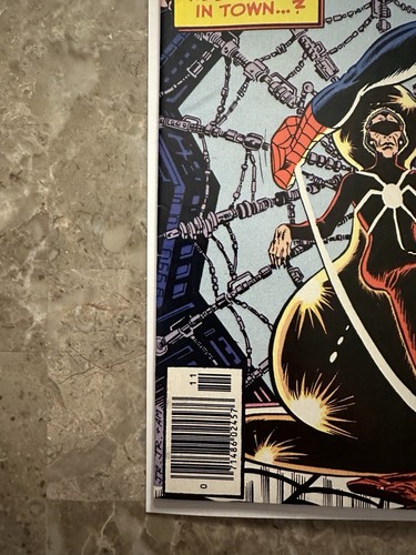 Quiosco Amazing Spider-Man #210 en estado bastante bueno - 7,5 (1980 Marvel Comics) - 1st Madame Web - Imagen 6 de 24