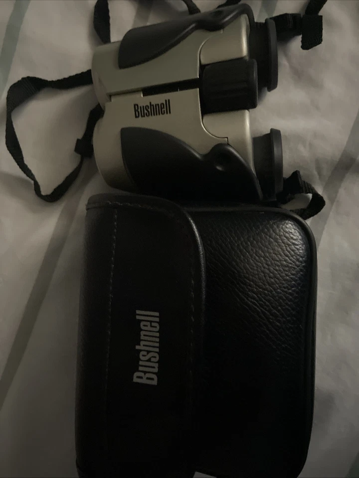 Bushnell Explorer Binoculars No. 25-2511 in Soft Storage Case 10x25 342’ At 1000 - Image 4 of 4