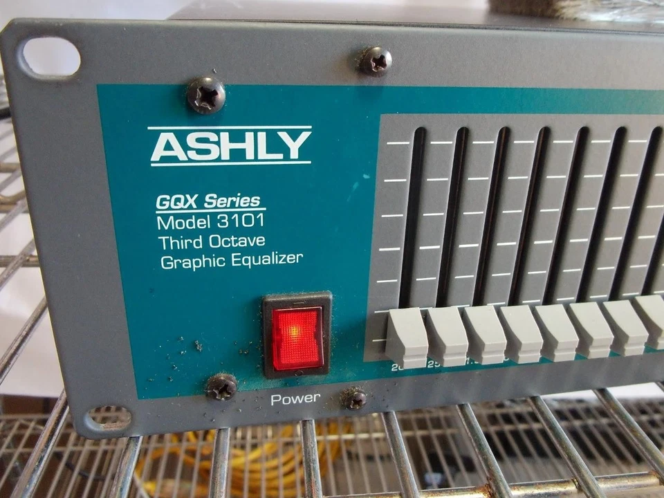 Ashly GQX-3101 31-Band Third Octave Graphic Equalizer - Image 2 of 4