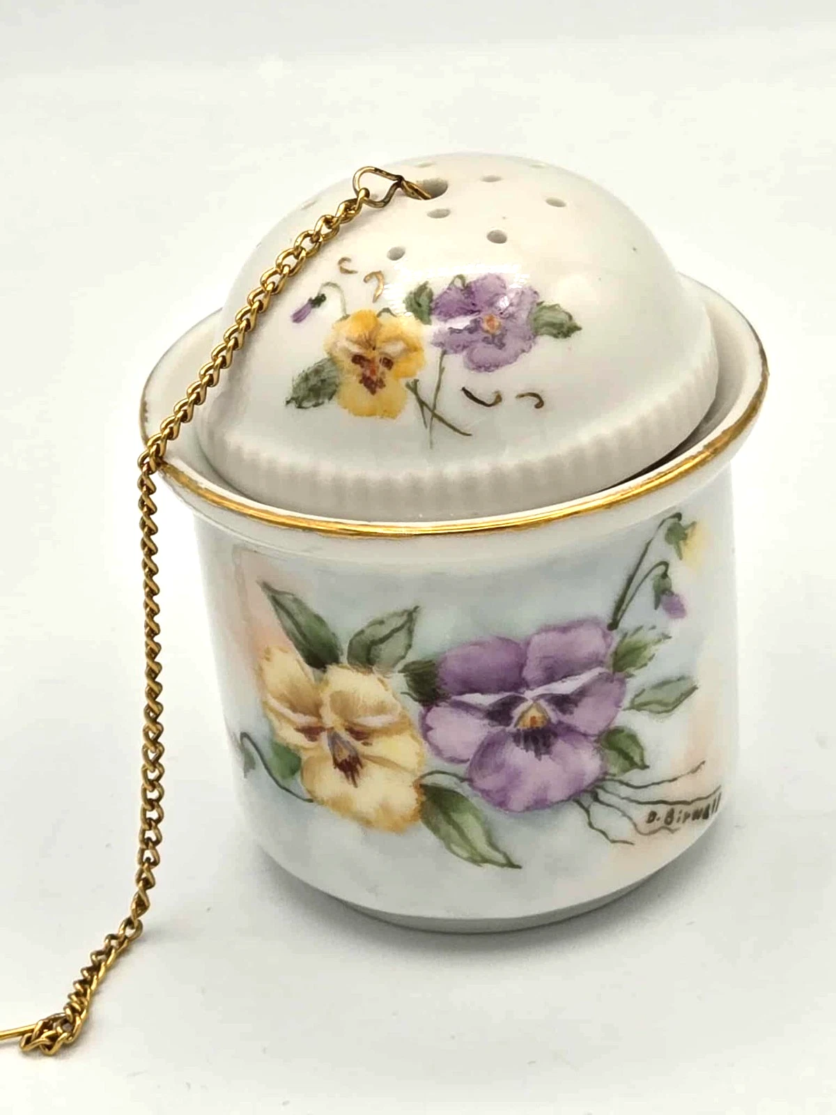 1984 Hand Painted Artist Signed Porcelain Tea Infuser Strainer with Drip Bowl
Opens in a new window