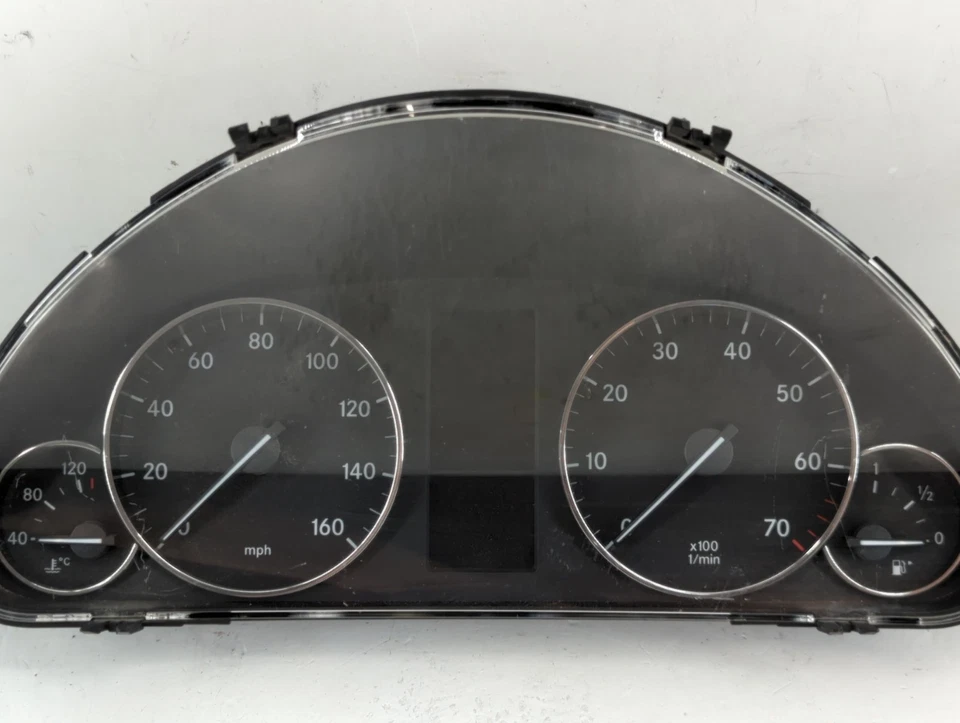 Medidores de painel de instrumentos velocímetro 2005-2006 Mercedes-benz C230 K4AG5 - Imagem 4 de 4