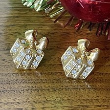 Vintage Avon Gift Box Christmas Present Bow Gold Tone Rhinestone Stud Earrings
