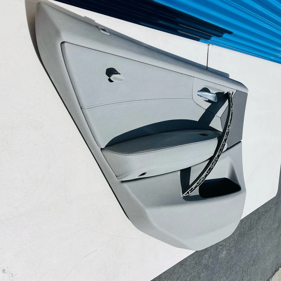 BMW X3 E83 Rear Inside Interior Door Panel Gray OEM 51423453887 2007-2010 - Image 2 of 4