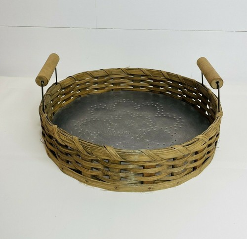 Vintage Handmade Basket With Tin Punch Bottom Flower - 第 1/12 張圖片