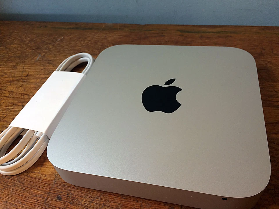 Apple Desktop Computer - Mac Mini MD387LL/A Model w/Upgraded 16GB RAM - Intel i5 - Image 2 of 4