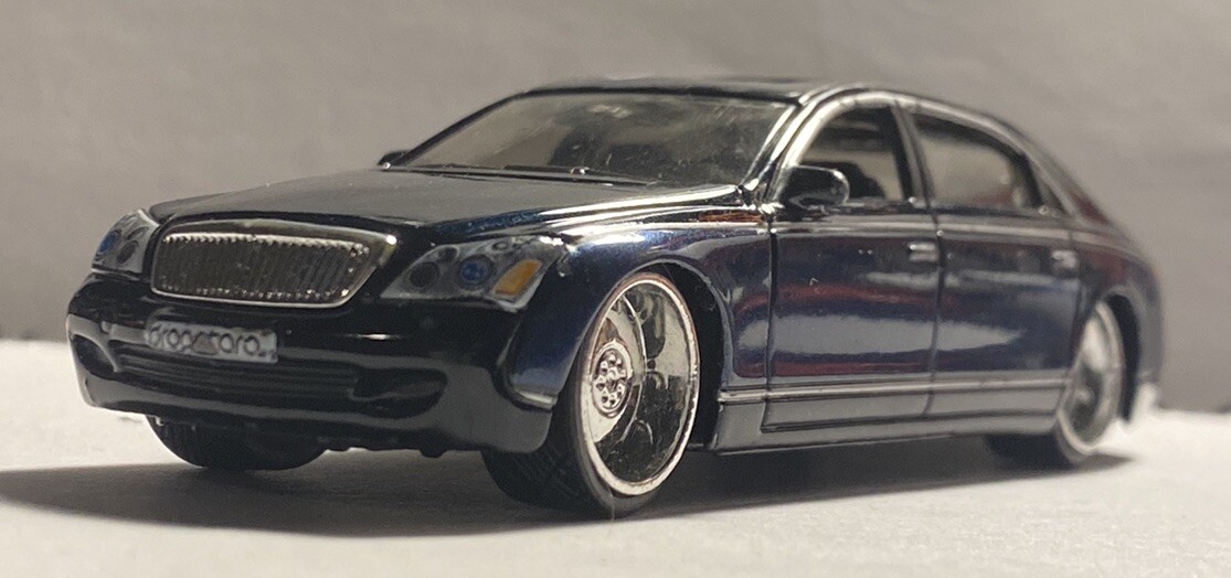 Hot Wheels 'Dropstars' 1:50 Scale Size Maybach 62 Sedan Used VGC
