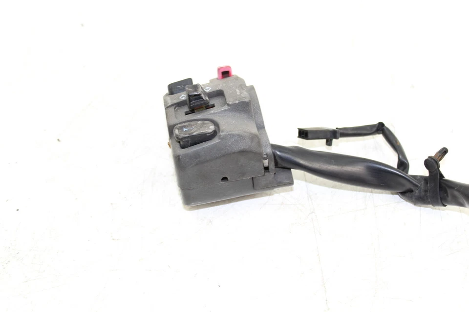 05-06 Interruptor de señales de bocina con clip izquierdo Kawasaki Z750s LH 46091-0055 Foto 3 de 4