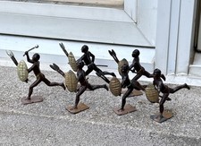 W. BRITAIN 6 ZULUS WARRIORS 147 SERIES LEAD SOLDIER VINTAGE Collectible