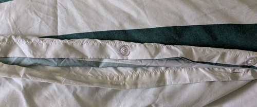 Dunelm Single Bed Duvet Cover Set. Green/ White Stripes, Reversible. Polyester - Picture 3 of 5