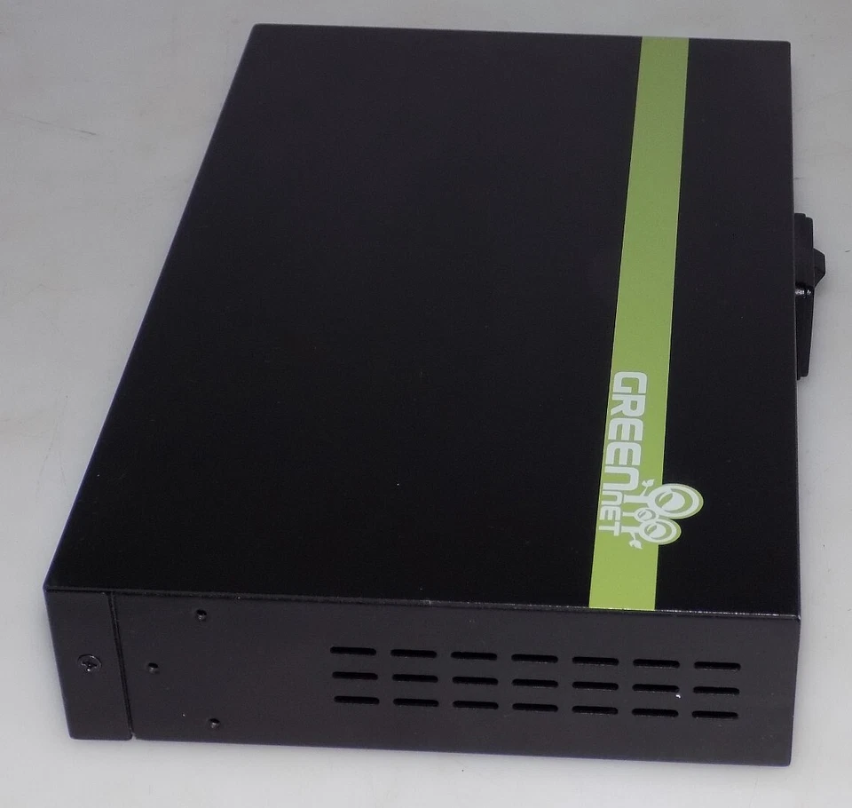 TRENDnet TPE-TG81g GREENnet 8-Port Gigabit PoE+ Switch, 8 x Gigabit PoE+ Ports - Image 4 of 4