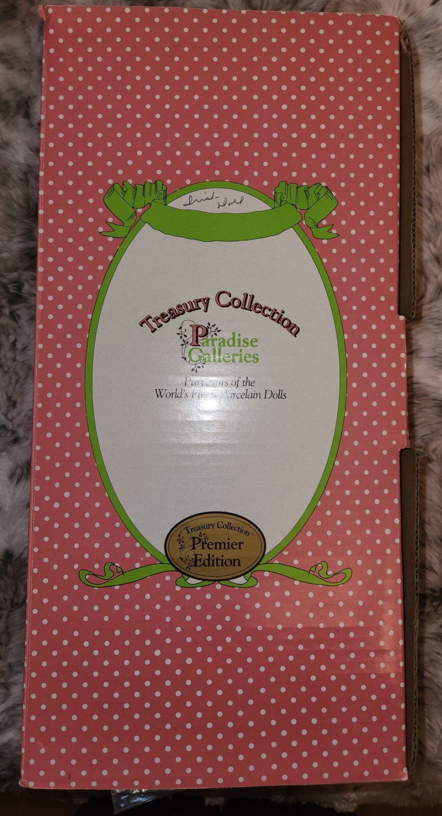 Paradise Galleries The Treasury Collection "Blarney Stone"