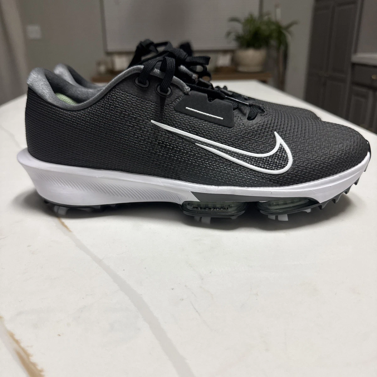 Preços baixos em Nike Air Zoom Infinity Tour Golf Black | eBay