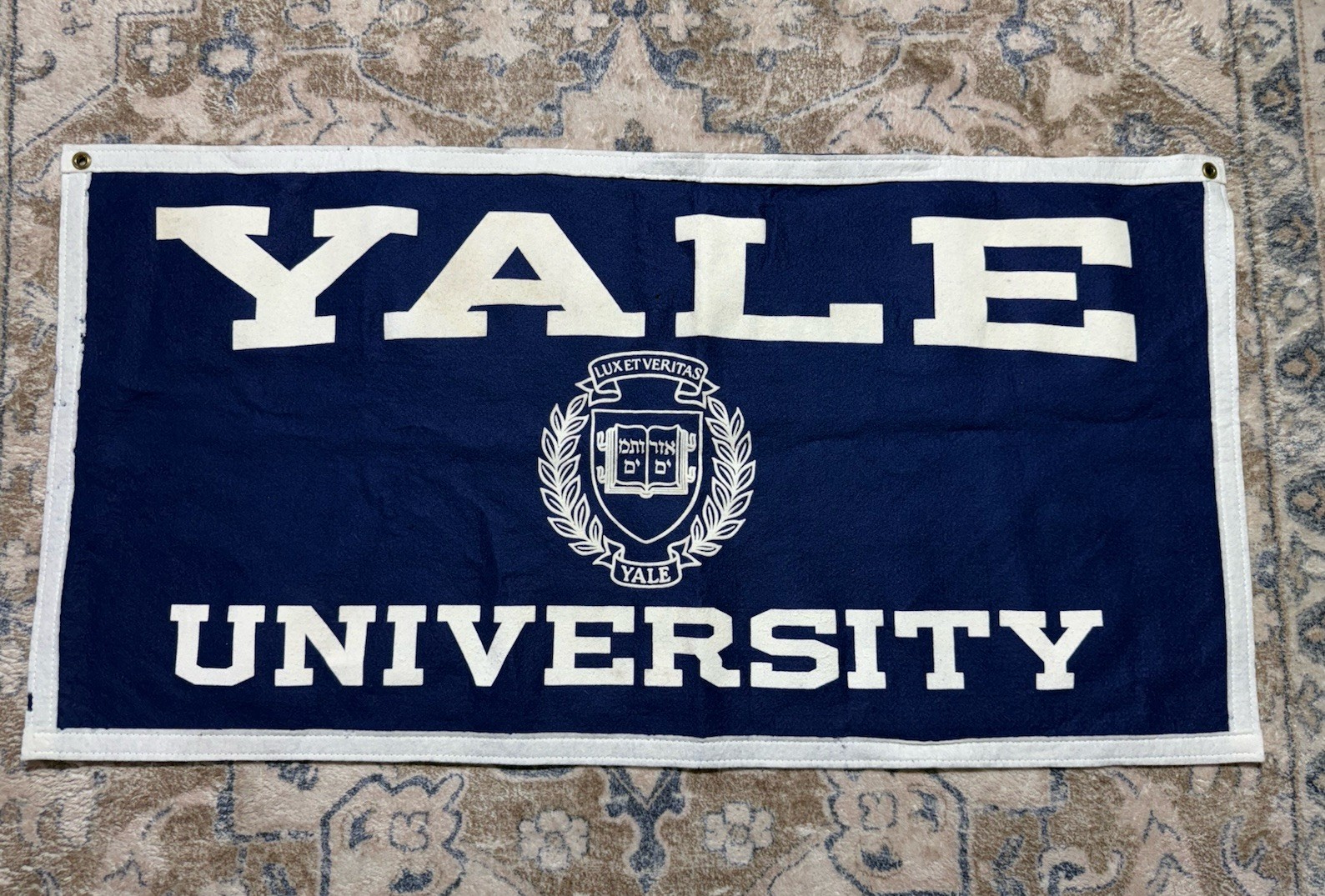 Vintage YALE University Wool Felt Banner Pennant Flag 17.5” X 34” Lux et Veritas