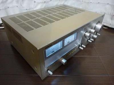 Victor JA-S22M Vintage Stereo Integrated Amplifier Power On For Parts Repair