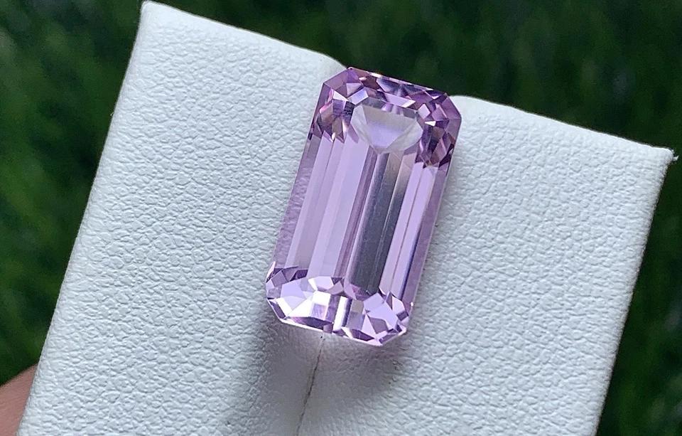 Натуральный розовый кунцит 11,40 карата россыпью из Афганистана - Изображение 4 из 4