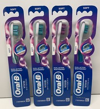 Lot of 4 Oral-B 3D White Vivid Whitening Manual Toothbrushes - Soft Bristles