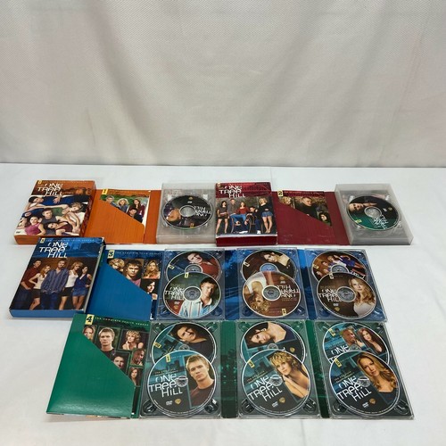 One Tree Hill: The Complete Seasons 1-4 (DVD, 2007, Multi-Disc Set) - Picture 5 of 6