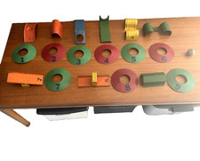 Vintage Toy Tin Putting Game