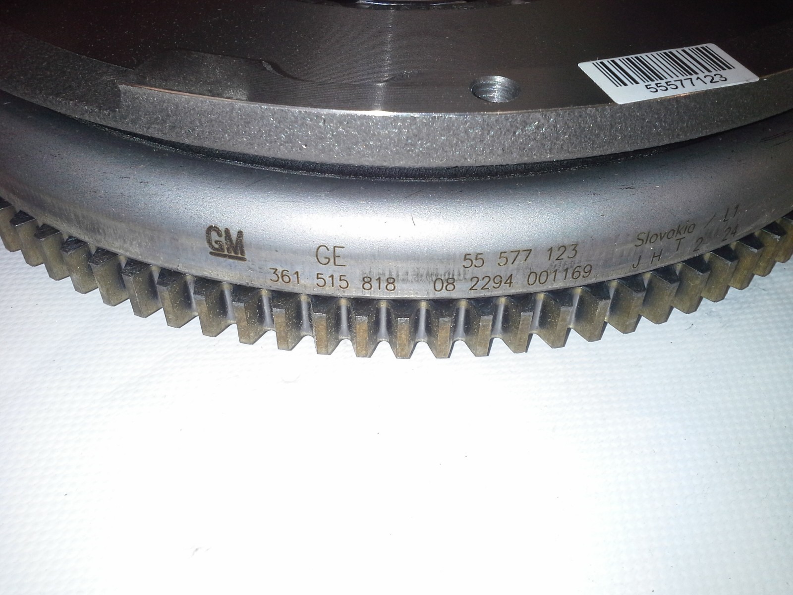 VAUXHALL INSIGNIA 2.0 DIESEL FLYWHEEL FOR F40 GEAR BOX 55577123