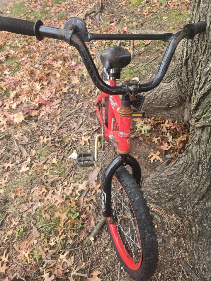 NEXT 16" Childrens Bicycle (Mini Mountain Bike for Ages 5-11) - Image 2 of 3