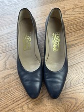 Vintage Salvatore Ferragamo Navy Blue Leather Pumps Low Heel Size 6 AA Italy