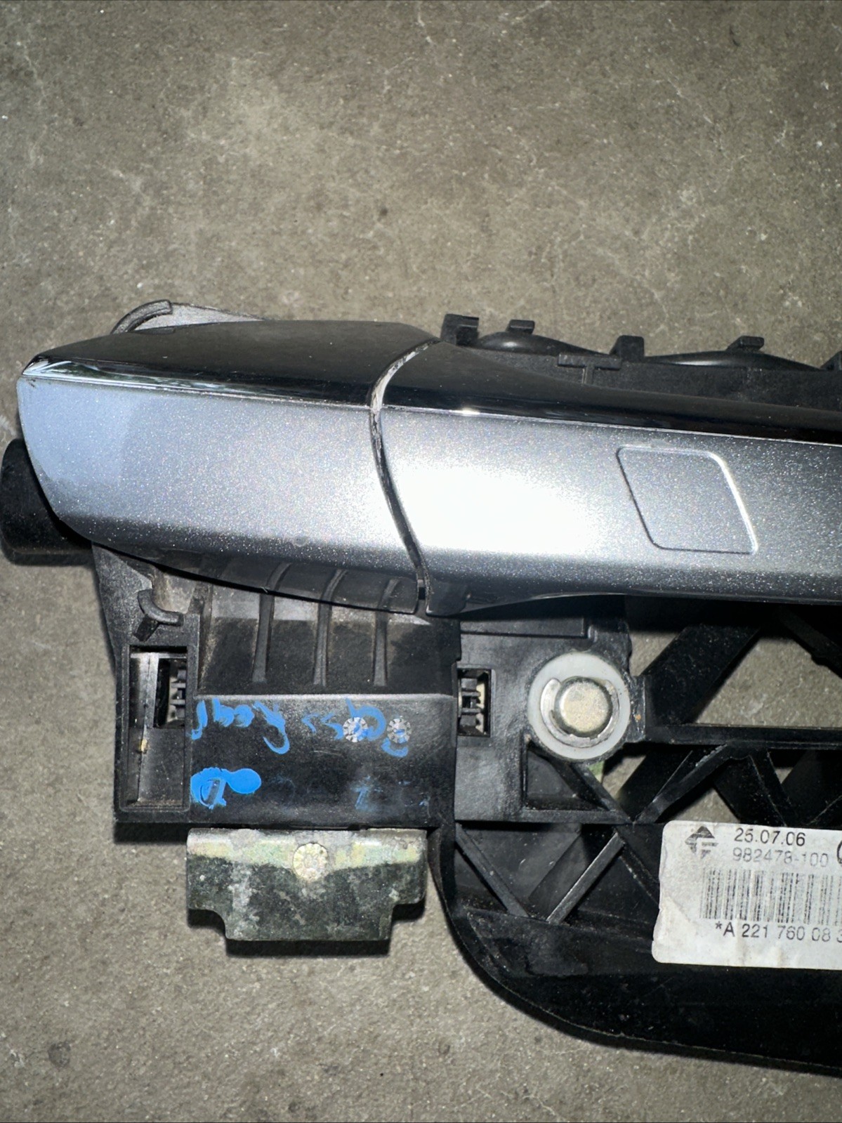 Picture 3 of 4