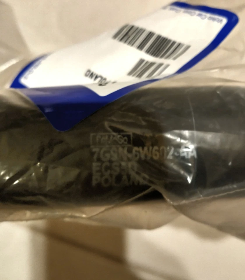 正品沃尔沃 S60 S80 V60 V70 XC60 XC70 XC90 冷却液回流软管 30774513 OE 原始设备制造商 — 第 3/4 张图片