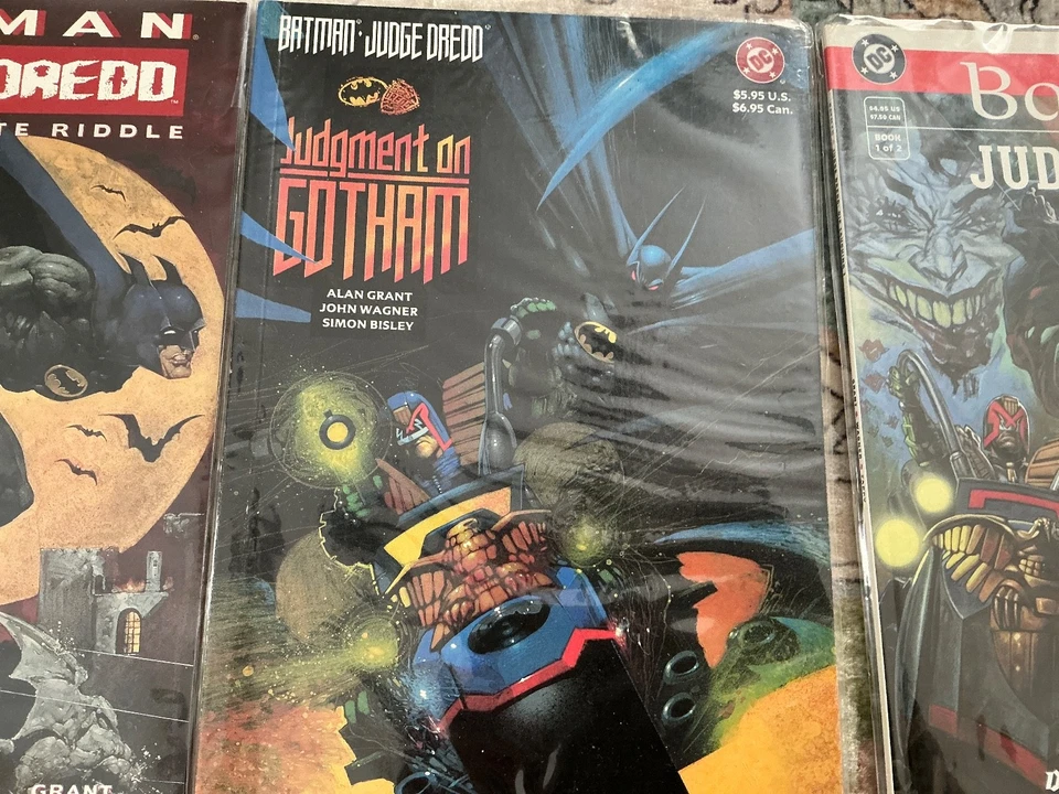 Juego de 3 cómics Batman Judge Dredd Judgement Gotham y Ultimate Riddle Foto 3 de 4