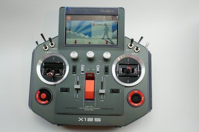 FrSky HORUS X12S 2016 EU/LBT im Alu-Koffer dunkelgrau