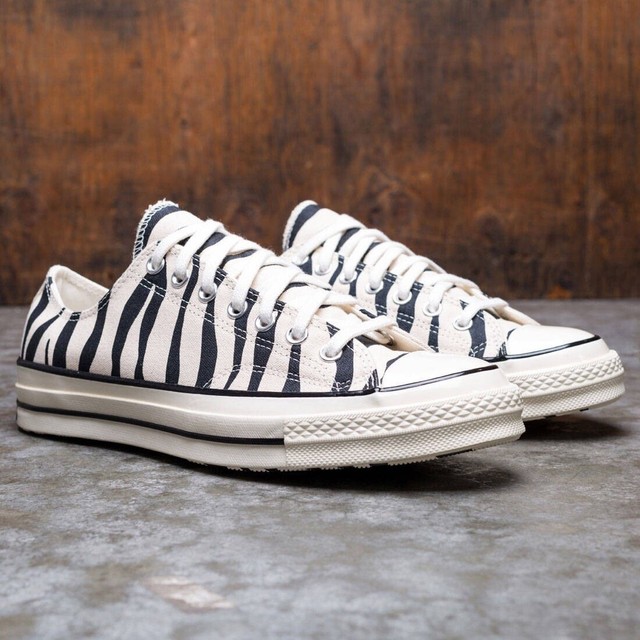 zebra converse low