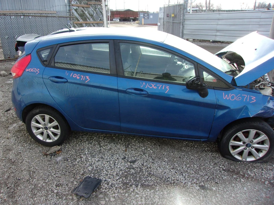 Used Front Left Fender fits: 2011 Ford Fiesta Front Left Grade A Foto 4 de 4