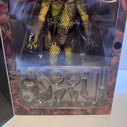 Predator Elder: The Golden Angel Ultimate Edition - Juguetes de carrete Neca - Imagen 4 de 7
