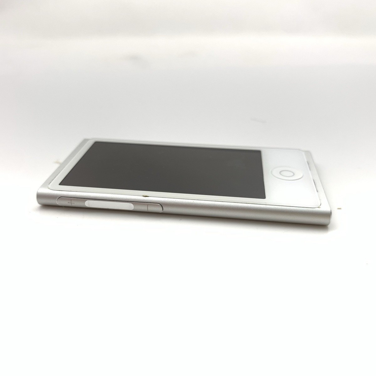 Apple iPod nano 16GB シルバー Apple_md480ll_a_16GB_iPod_nano
