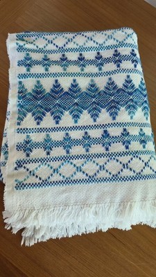 White And Blue Floral Fringe Blanket Throw